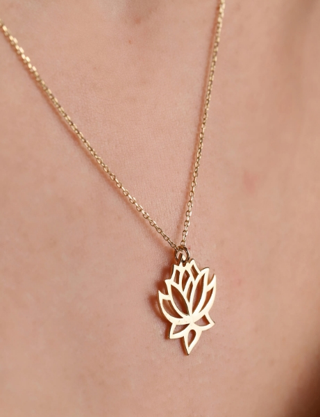 14 Ayar Altın Lotus Çiçeği Kolye için detayları göster 14 Ayar Altın Lotus Çiçeği Kolye resmi