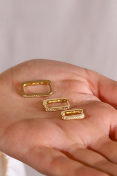 14 Ayar Altın Taşlı Kare Küpe için detayları göster 14 Ayar Altın Taşlı Kare Küpe resmi