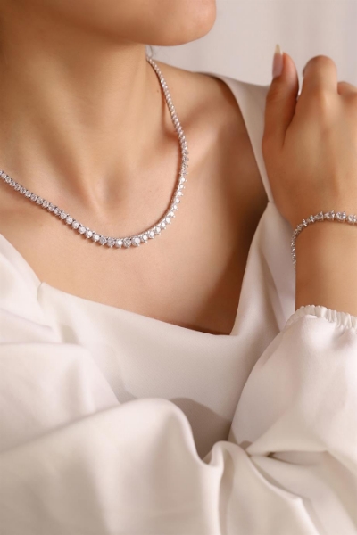 14 Ayar Altın Suyolu Süzme Set için detayları göster 14 Ayar Altın Suyolu Süzme Set resmi