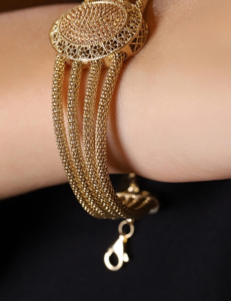 14 Ayar Altın İtalyan Hasır Kelepçe için detayları göster 14 Ayar Altın İtalyan Hasır Kelepçe resmi