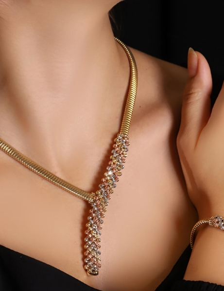 14 Ayar Altın Dorikalı Tasarım Kolye için detayları göster 14 Ayar Altın Dorikalı Tasarım Kolye resmi