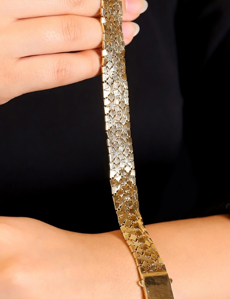 14 Ayar Altın Yıldız Ezme Bileklik için detayları göster 14 Ayar Altın Yıldız Ezme Bileklik resmi