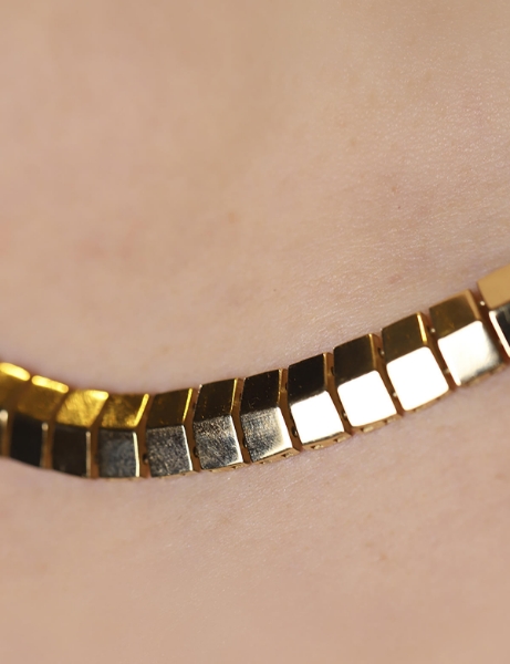 14 Ayar Altın Aynalı Piramit Kolye için detayları göster 14 Ayar Altın Aynalı Piramit Kolye resmi