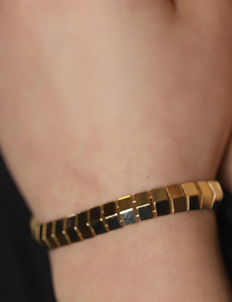 14 Ayar Altın Aynalı Piramit Bileklik için detayları göster 14 Ayar Altın Aynalı Piramit Bileklik resmi