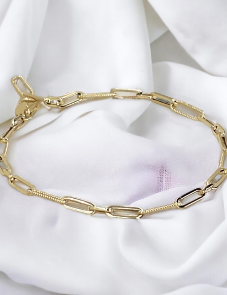 14 Ayar Altın Ataç Kalemli Bileklik için detayları göster 14 Ayar Altın Ataç Kalemli Bileklik resmi