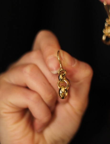 14 Ayar Altın Süzme Kalemli Sallantı Küpe için detayları göster 14 Ayar Altın Süzme Kalemli Sallantı Küpe resmi