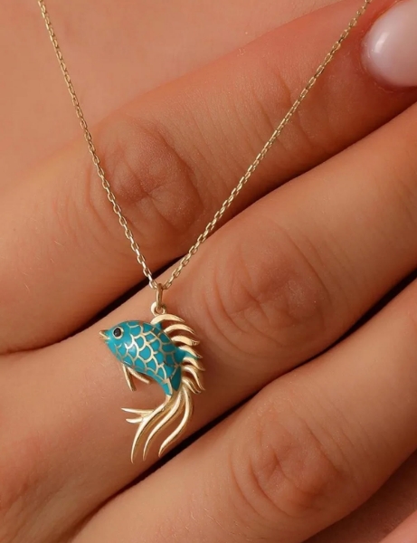 14 Ayar Altın Mavi Mineli Balık kolye için detayları göster 14 Ayar Altın Mavi Mineli Balık kolye resmi