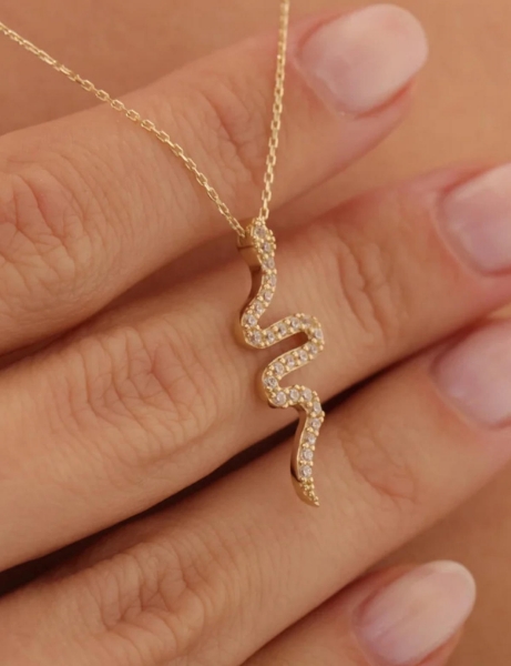 14 Ayar Altın Yılanlı Taşlı Kolye için detayları göster 14 Ayar Altın Yılanlı Taşlı Kolye resmi