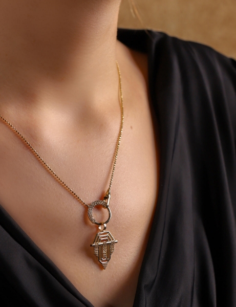 14 Ayar Altın Serenay Şovalye Kolye için detayları göster 14 Ayar Altın Serenay Şovalye Kolye resmi