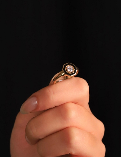 14 Ayar Altın Siyah Mineli Çağla Yüzük resmi