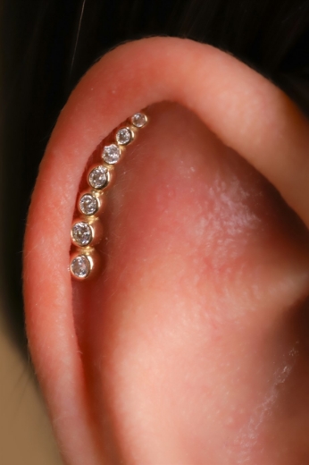 14 Ayar Altın Süzme Tragus Küpe resmi
