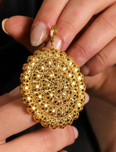 22 Ayar Altın Hint Kolye Ucu için detayları göster 22 Ayar Altın Hint Kolye Ucu resmi