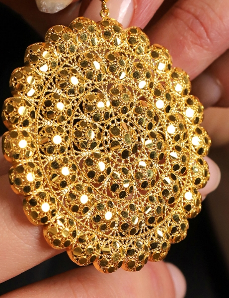 22 Ayar Altın Hint Kolye Ucu için detayları göster 22 Ayar Altın Hint Kolye Ucu resmi