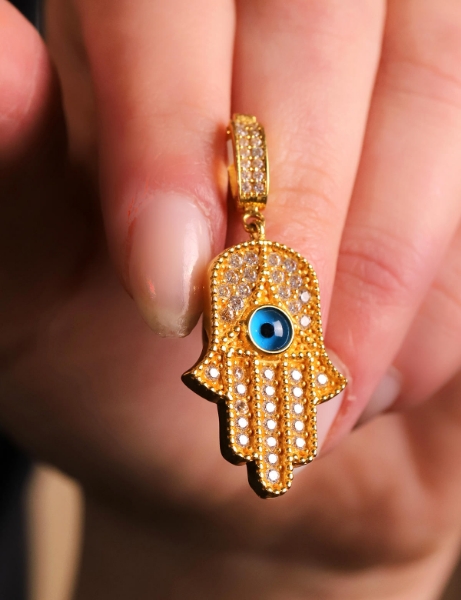22 Ayar Altın Nazar Boncuklu El Tasarım Kolye Ucu için detayları göster 22 Ayar Altın Nazar Boncuklu El Tasarım Kolye Ucu resmi