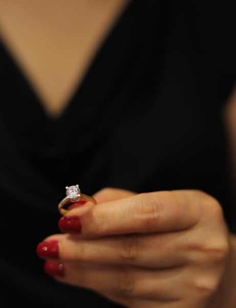 14 Ayar Altın Çift Renk Tasaım Yüksek Tek Taş Yüzük için detayları göster 14 Ayar Altın Çift Renk Tasaım Yüksek Tek Taş Yüzük resmi