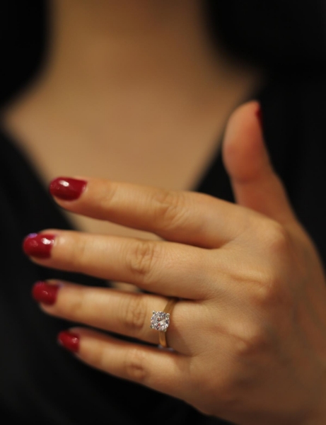 14 Ayar Altın Çift Renk Tasaım Yüksek Tek Taş Yüzük için detayları göster 14 Ayar Altın Çift Renk Tasaım Yüksek Tek Taş Yüzük resmi