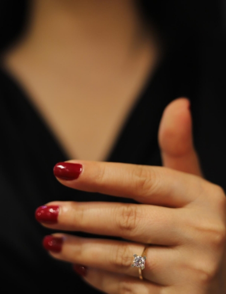 14 Ayar Altın Kalpli Ve Sonsuzluk Desenli Tektaş Yüzük için detayları göster 14 Ayar Altın Kalpli Ve Sonsuzluk Desenli Tektaş Yüzük resmi