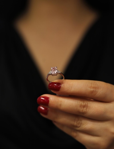 14 Ayar Altın Ice Crush Serisinden Pembe Baget Yüzük resmi