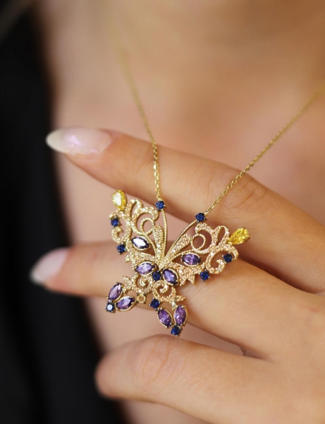 14 Ayar Altın Renkli Taşlı Özel Kelebek Kolye için detayları göster 14 Ayar Altın Renkli Taşlı Özel Kelebek Kolye resmi