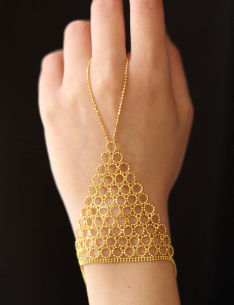 22 Ayar Altın Hint İşi Gösterişli Şahmeran için detayları göster 22 Ayar Altın Hint İşi Gösterişli Şahmeran resmi