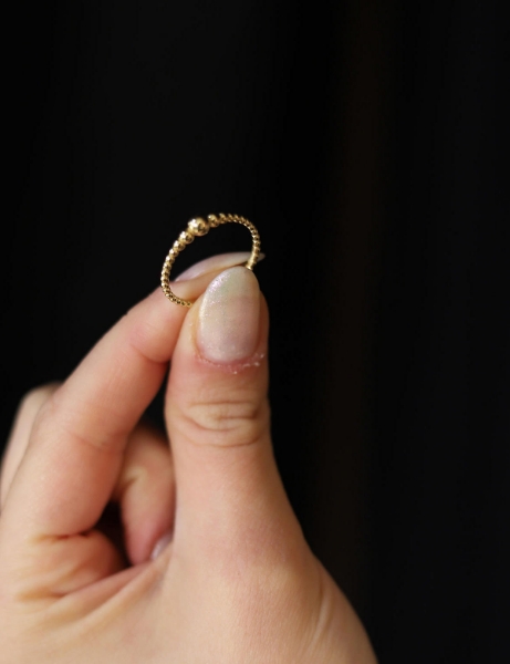 14 Ayar Altın Süzme Top Yüzük için detayları göster 14 Ayar Altın Süzme Top Yüzük resmi