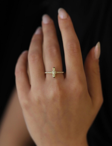 14 Ayar Altın Çıtır Tasarım Yüzük için detayları göster 14 Ayar Altın Çıtır Tasarım Yüzük resmi