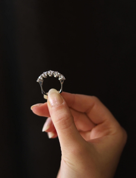 14 Ayar Altın Enli Beyaz Beştaş Yüzük için detayları göster 14 Ayar Altın Enli Beyaz Beştaş Yüzük resmi