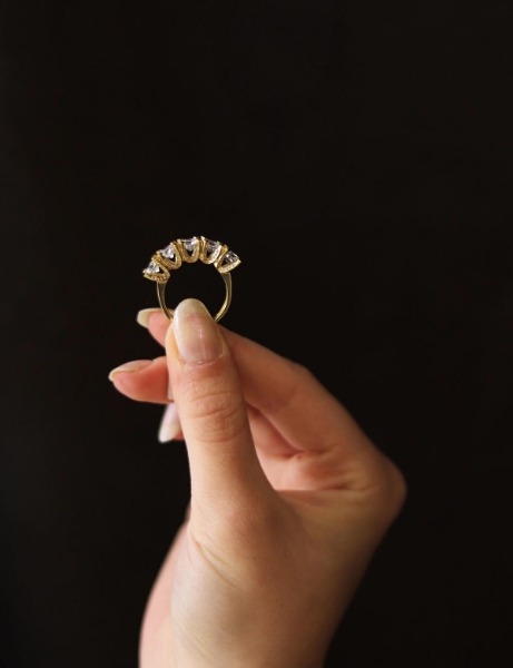 14 Ayar Altın Taşlı Montür Beştaş Yüzük için detayları göster 14 Ayar Altın Taşlı Montür Beştaş Yüzük resmi