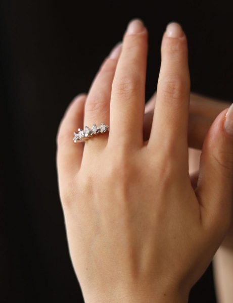 14 Ayar Altın Pırlanta Montür Beştaş Yüzük için detayları göster 14 Ayar Altın Pırlanta Montür Beştaş Yüzük resmi