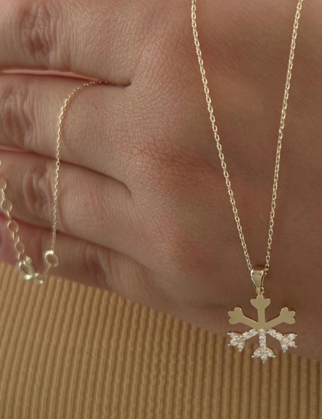 14 Ayar Altın Kar Tanesi Kolye için detayları göster 14 Ayar Altın Kar Tanesi Kolye resmi