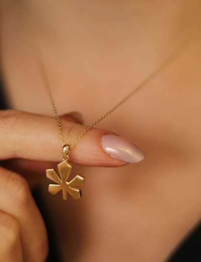 14 Ayar Altın İnce Lotus Kolye resmi