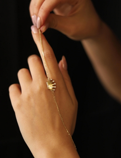 14 Ayar Altın Kral Tacı Bileklik için detayları göster 14 Ayar Altın Kral Tacı Bileklik resmi