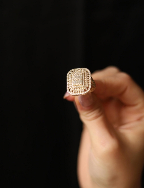 14 Ayar Altın Damla Detaylı Baget Yüzük için detayları göster 14 Ayar Altın Damla Detaylı Baget Yüzük resmi