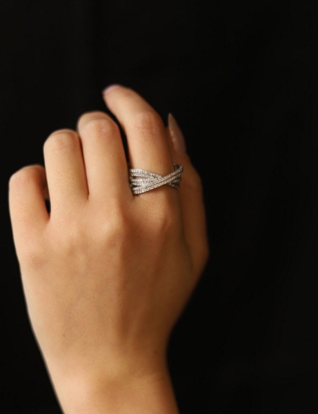 14 Ayar Altın Sarmal Beyaz Yüzük için detayları göster 14 Ayar Altın Sarmal Beyaz Yüzük resmi