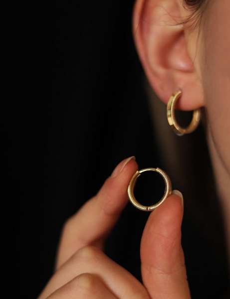 14 Ayar Altın Ajda Küpe için detayları göster 14 Ayar Altın Ajda Küpe resmi