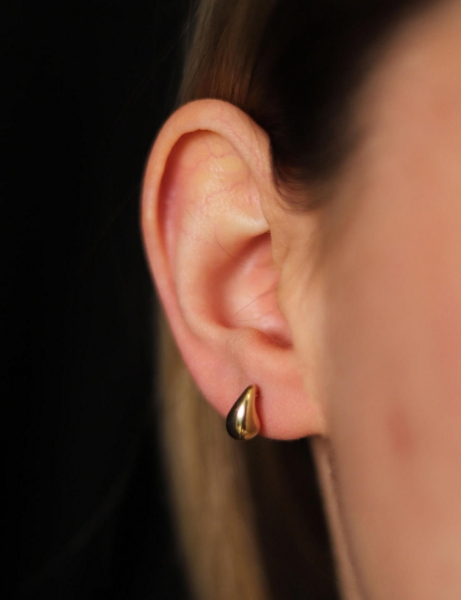 14 Ayar Altın Minimal Gözyaşı Damlası Küpe için detayları göster 14 Ayar Altın Minimal Gözyaşı Damlası Küpe resmi