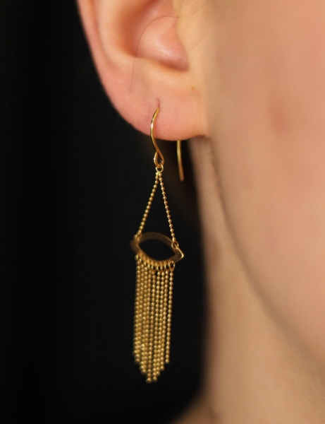 14 Ayar Altın Göz Figürlü Zincir Küpe için detayları göster 14 Ayar Altın Göz Figürlü Zincir Küpe resmi