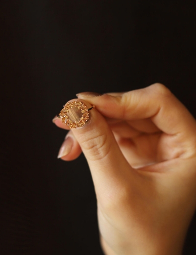 14 Ayar Altın Pembe Taşlı Yuvarlak Yüzük