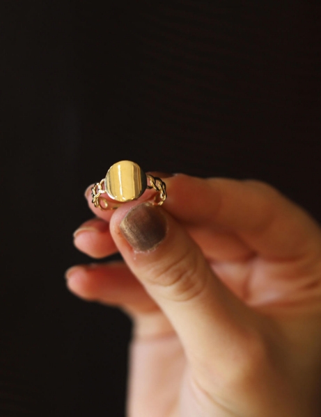 14 Ayar Altın Plakakalı Gurmet Yüzük için detayları göster 14 Ayar Altın Plakakalı Gurmet Yüzük resmi