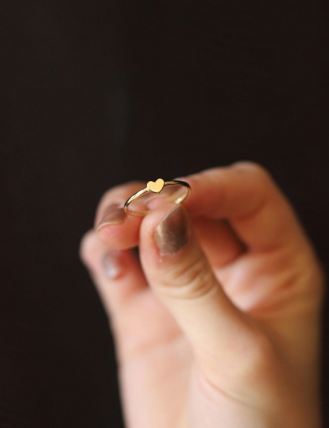 14 Ayar Altın İnce Kalp Yüzük için detayları göster 14 Ayar Altın İnce Kalp Yüzük resmi