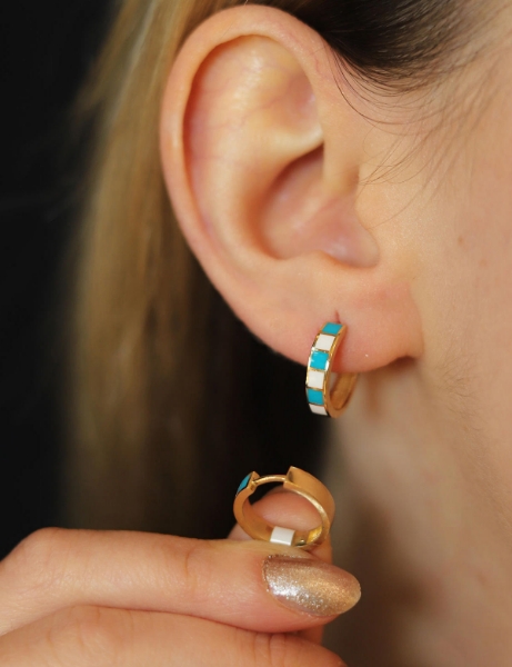 14 Ayar Altın Yaz Işıltılı Küpe için detayları göster 14 Ayar Altın Yaz Işıltılı Küpe resmi