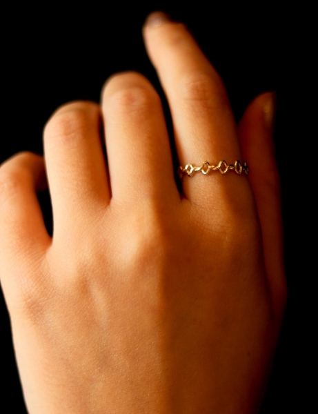 14 Ayar Altın Düğümlü Çıtır Yüzük için detayları göster 14 Ayar Altın Düğümlü Çıtır Yüzük resmi