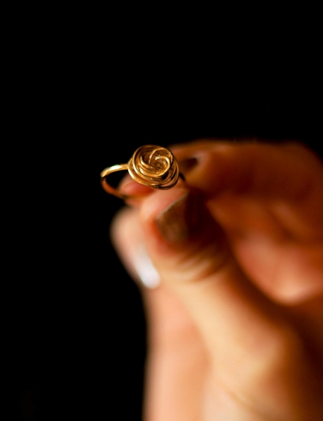 14 Ayar Altın Gül Yüzük için detayları göster 14 Ayar Altın Gül Yüzük resmi