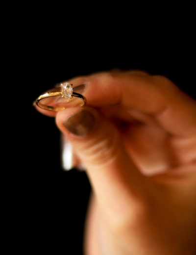 14 Ayar Altın Oval Taşlı Yüzük resmi