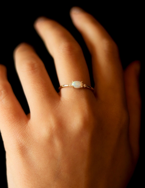 14 Ayar Altın Sedef Taşlı Çıtır Yüzük için detayları göster 14 Ayar Altın Sedef Taşlı Çıtır Yüzük resmi