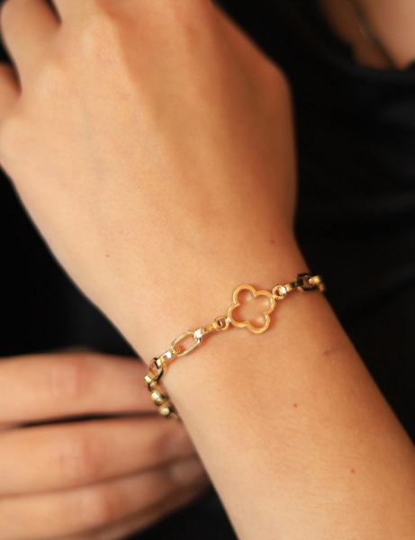 14 Ayar Altın Yoncalı Sade Ataç Bileklik için detayları göster 14 Ayar Altın Yoncalı Sade Ataç Bileklik resmi