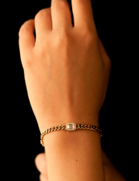 14 Ayar Altın 3 Bagetli Gurmet Bileklik için detayları göster 14 Ayar Altın 3 Bagetli Gurmet Bileklik resmi