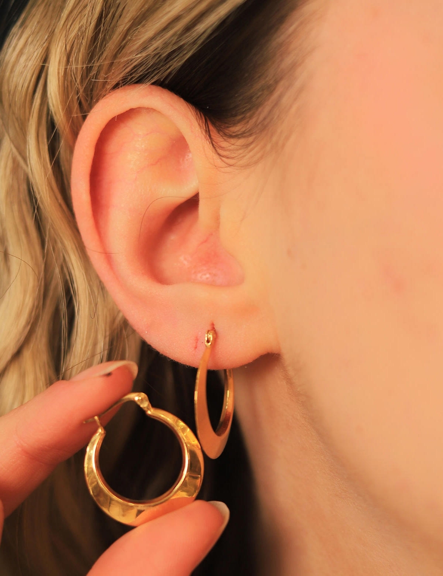 22 Ayar Altın Süzme Düz Küpe resmi