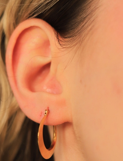 22 Ayar Altın Süzme Düz Küpe resmi