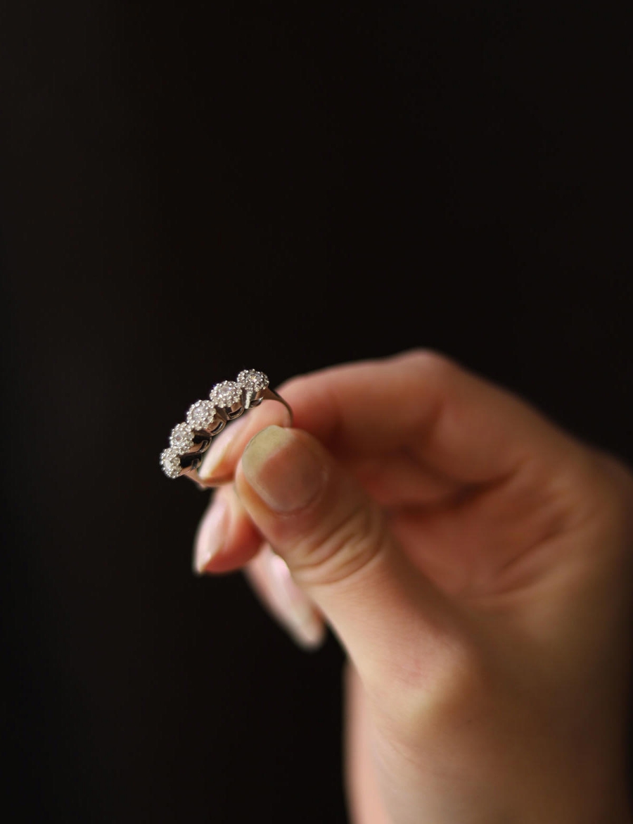 14 Ayar Altın Yuvarlak Taşlı Beştaş Tasarım Yüzük resmi